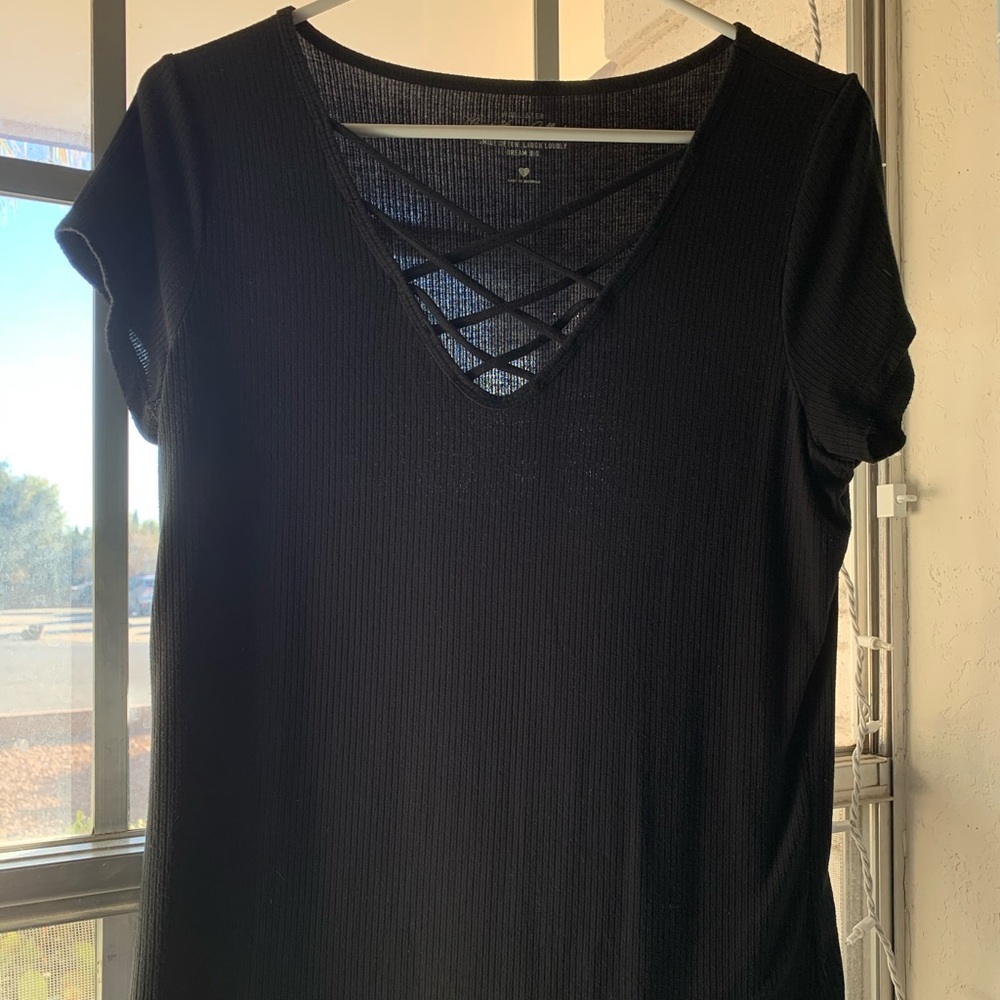 Super cute Hollister crossed top